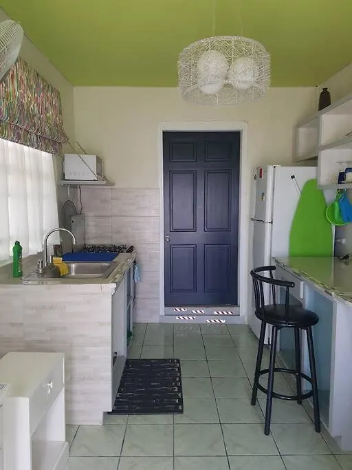 סנט פיליפ Stay Awhile Studio Apartment - Live Like A Local  סנט פיליפ